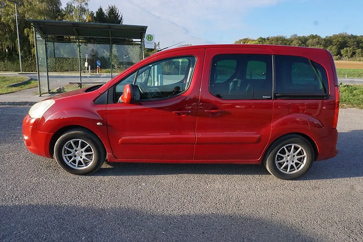 Citroen Berlingo 2009 photo 2