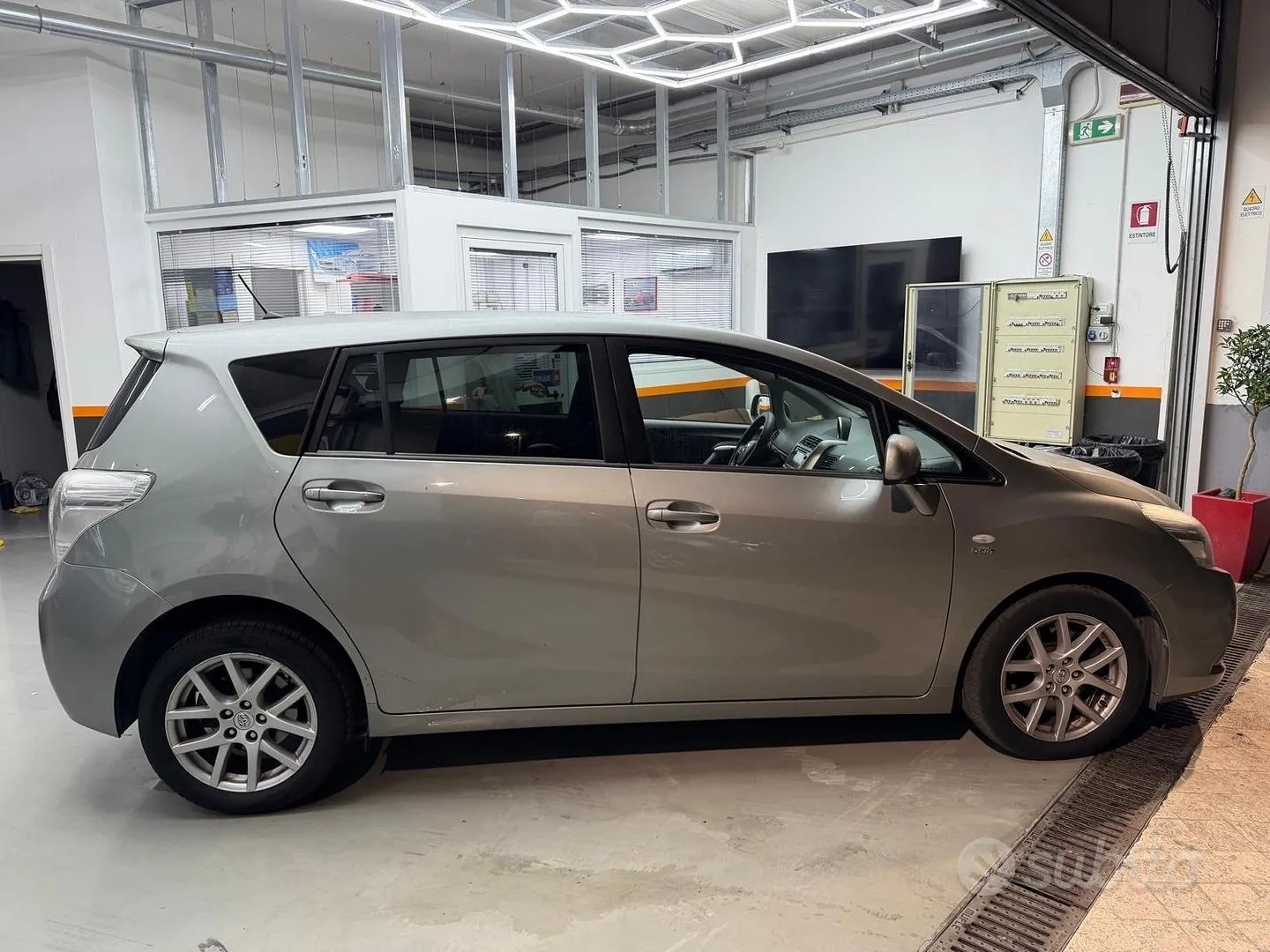 Toyota Verso 2012 photo 4