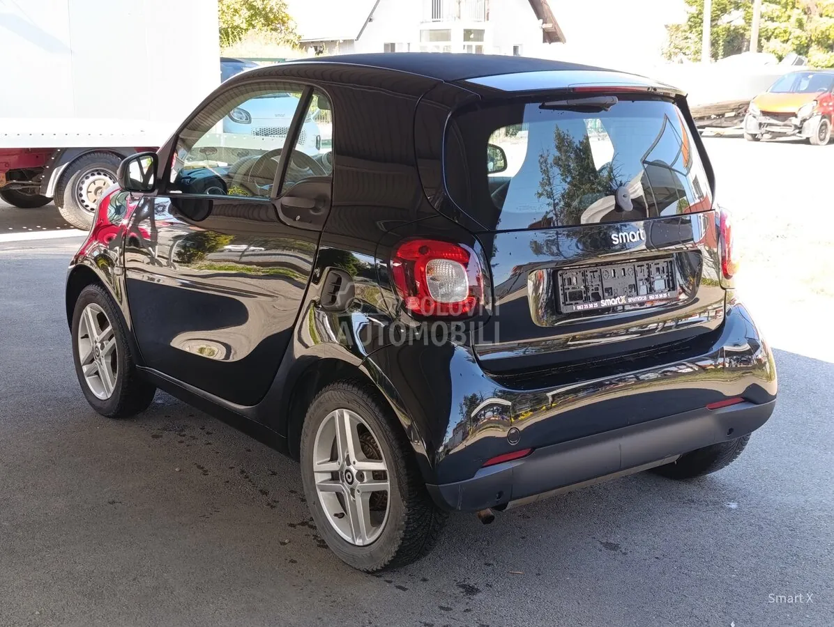 Smart Fortwo 2018 photo 4