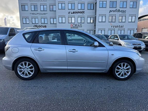 Mazda 3 2009 photo 4
