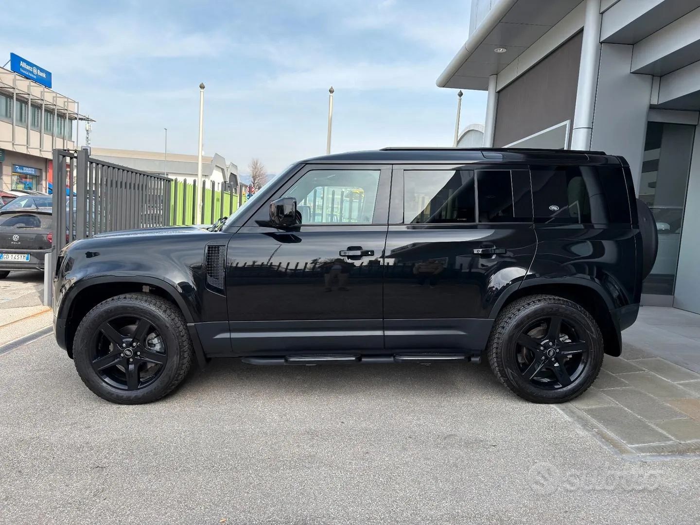Land Rover Defender 2022 photo 5