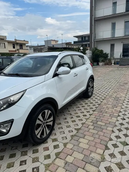 Kia Sportage 2012 photo 2