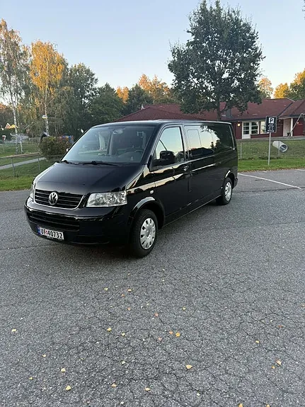 Volkswagen Caravelle 2009 photo 2