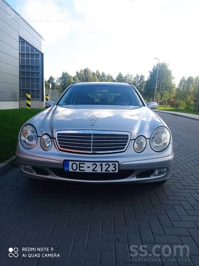 Mercedes-Benz E220