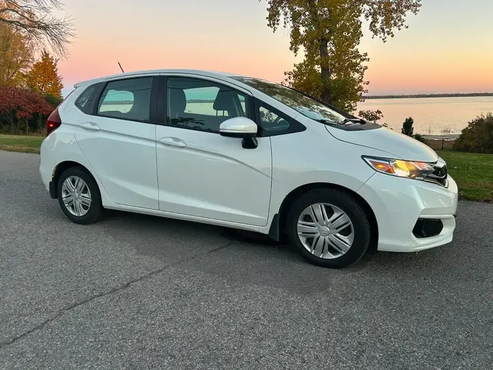 Honda Fit 2020 photo 3