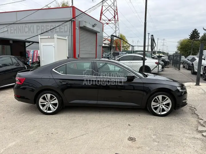 Skoda Superb 2019 photo 4