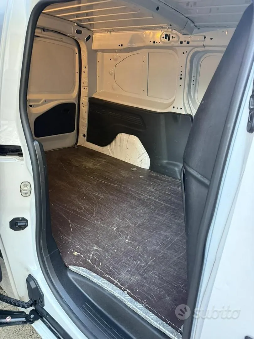 Fiat Doblò 2023 photo 3