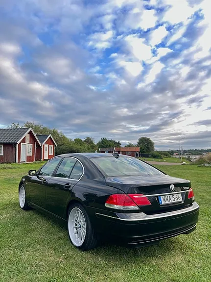 BMW 750I 2005 photo 2