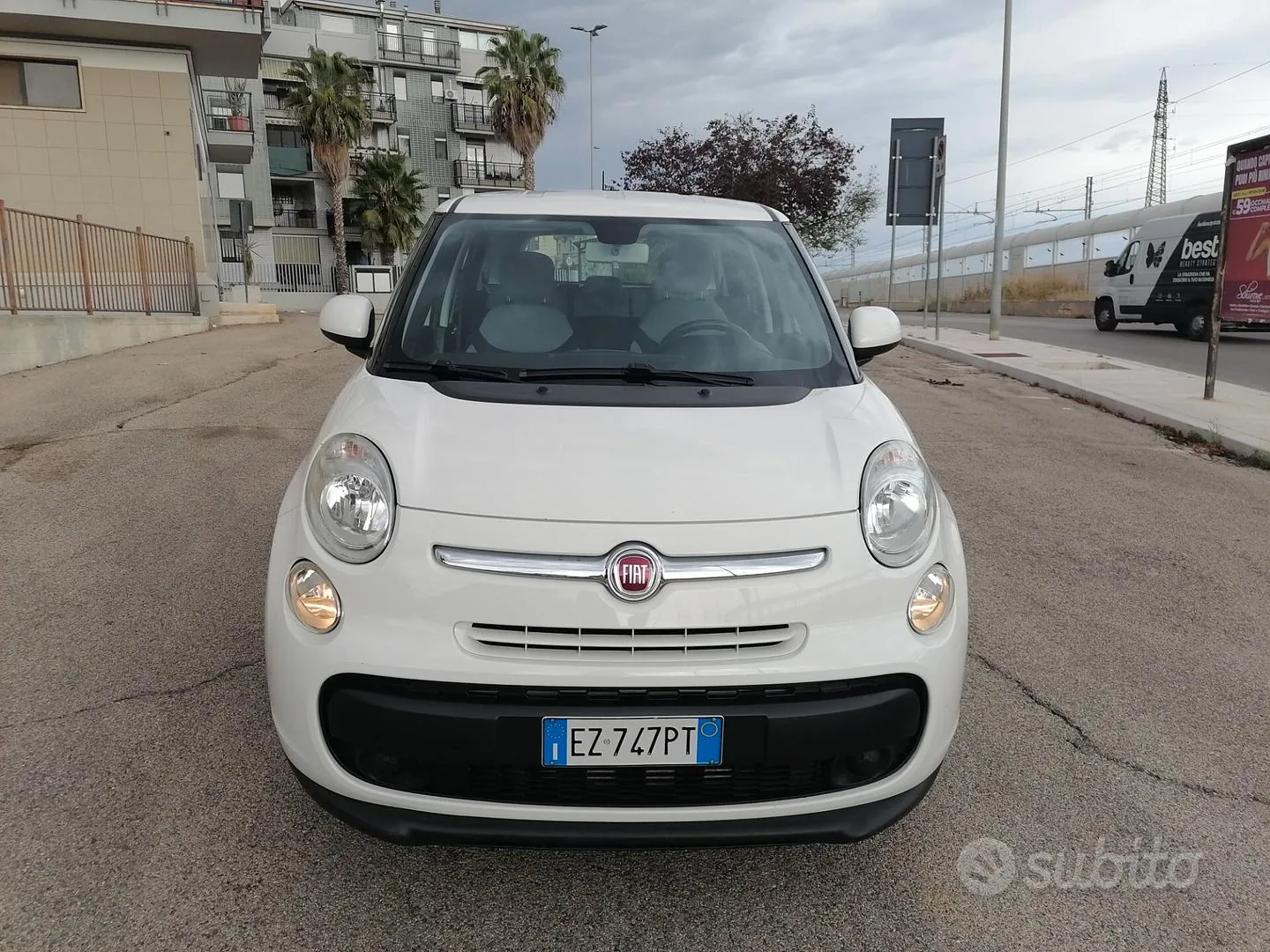 Fiat 500L 2015 photo 2