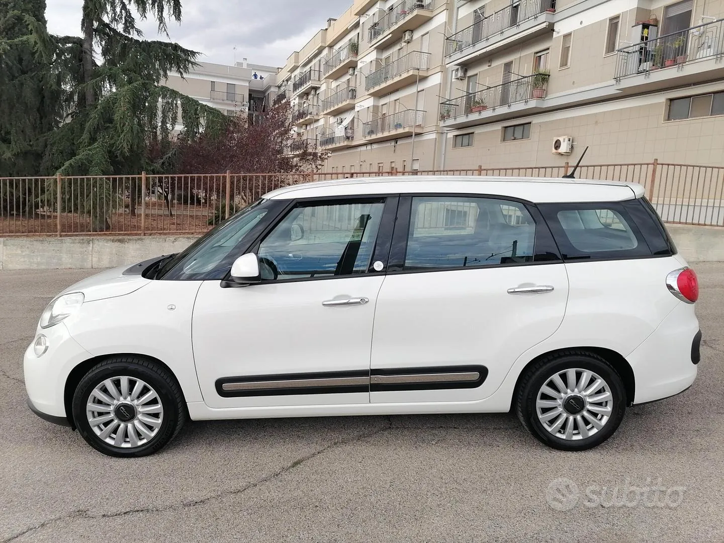 Fiat 500L 2015 photo 3