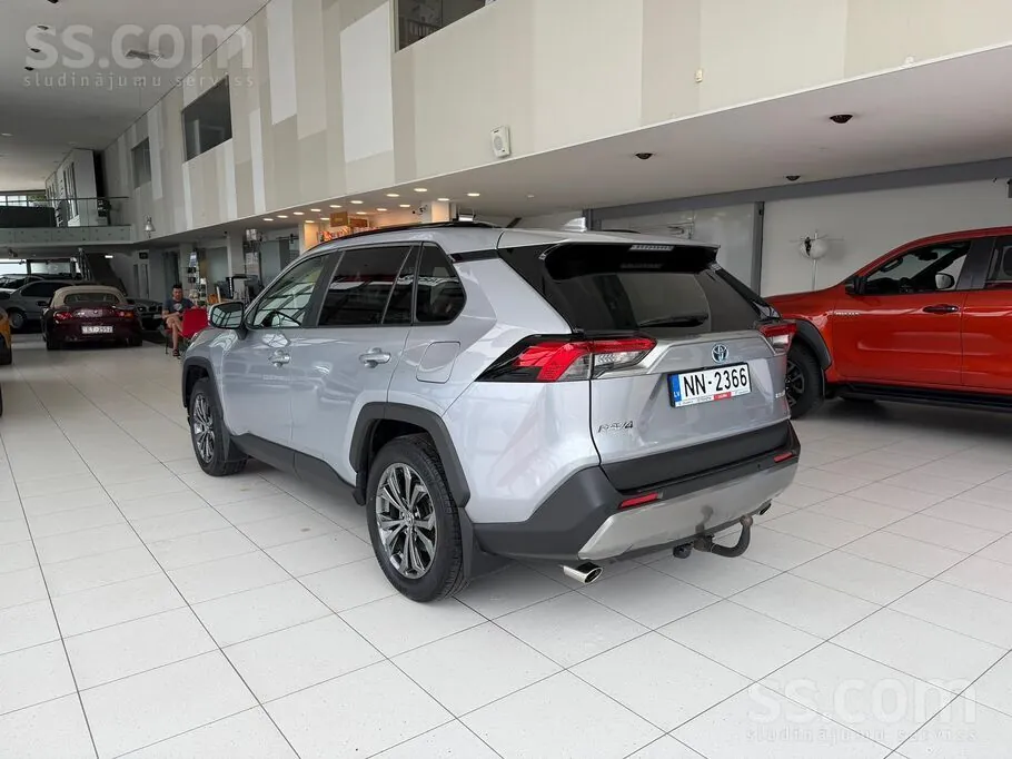 Toyota Rav4 2023 photo 4