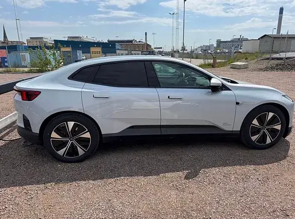 Polestar 4 2026 photo 3
