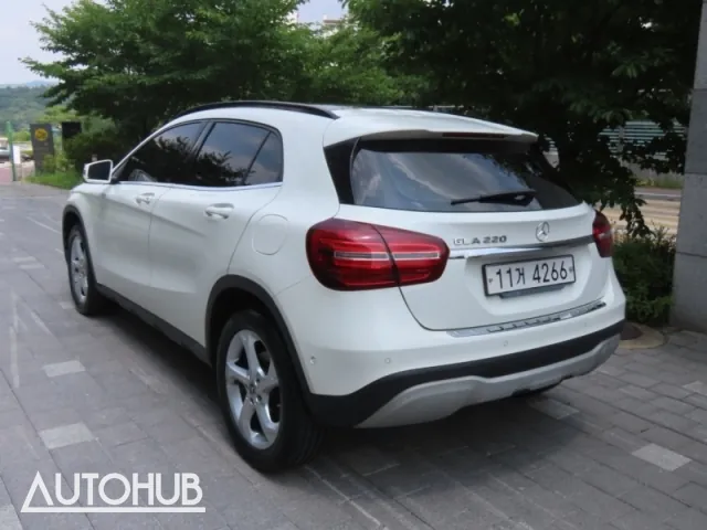 Mercedes-Benz Gla Class 2018 photo 4