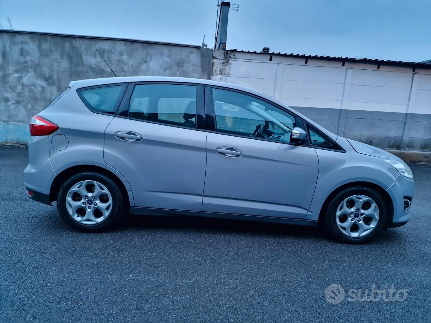Ford C-Max 2013 photo 5