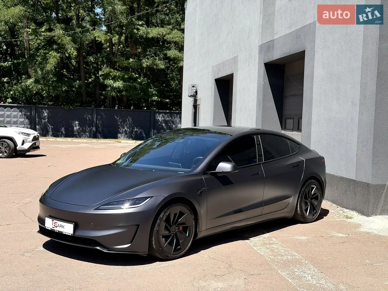 Tesla Model 3 2024 photo 4