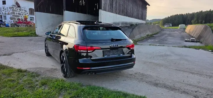 Audi A4 2018 photo 3