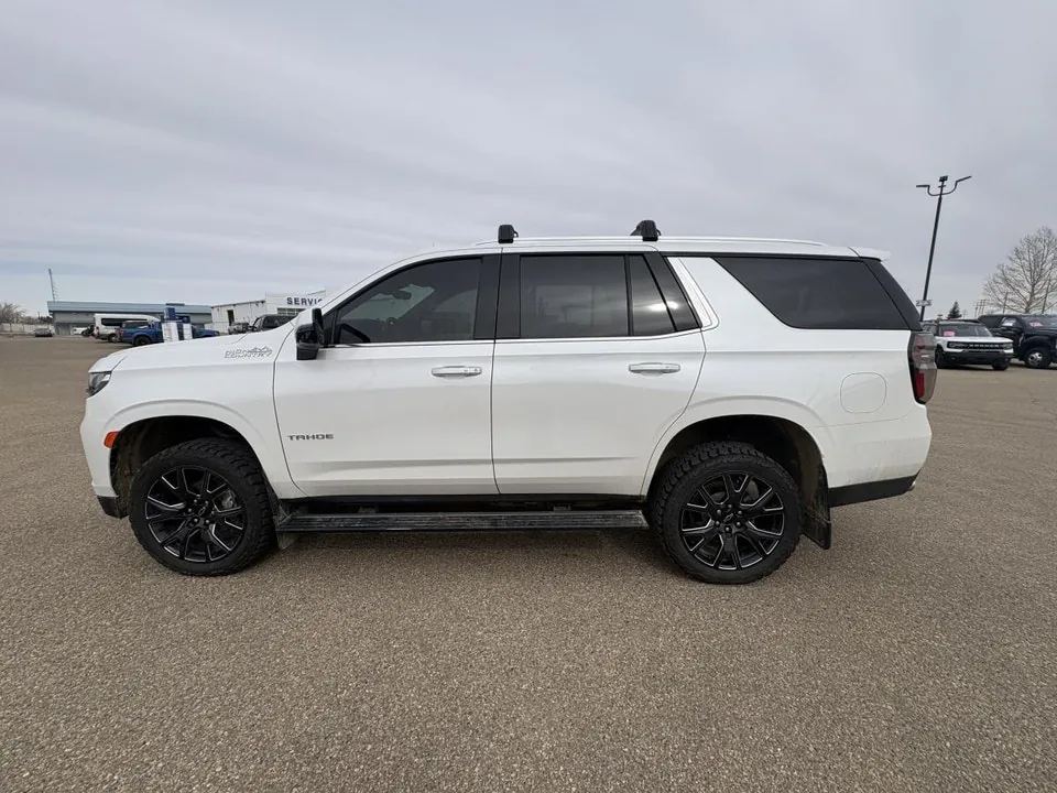 Chevrolet Tahoe 2023 photo 2