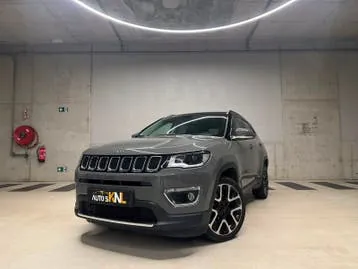 Jeep Commander
