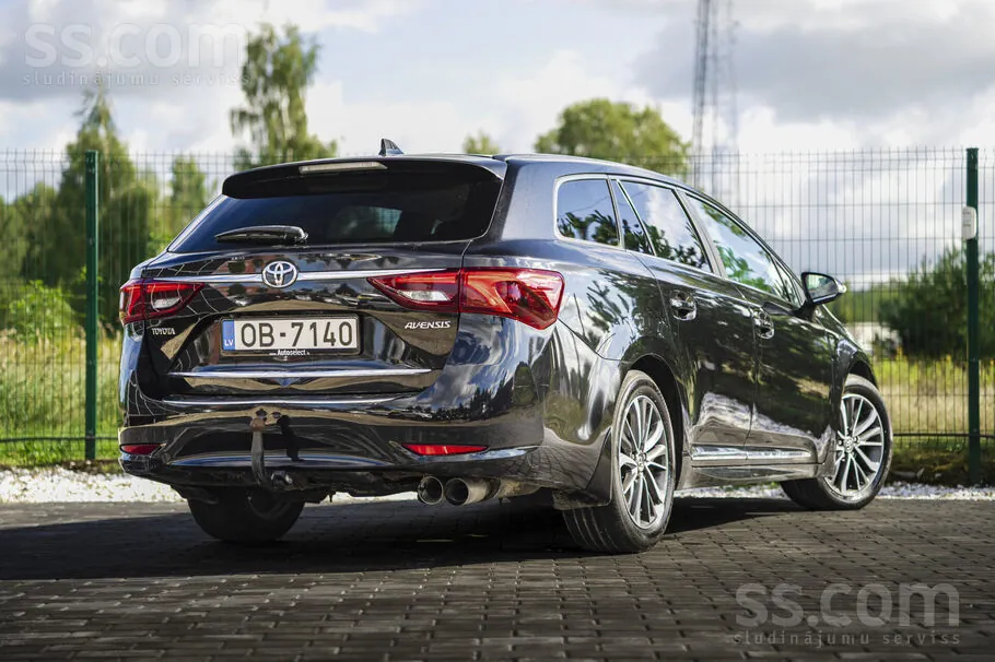 Toyota Avensis 2015 photo 4