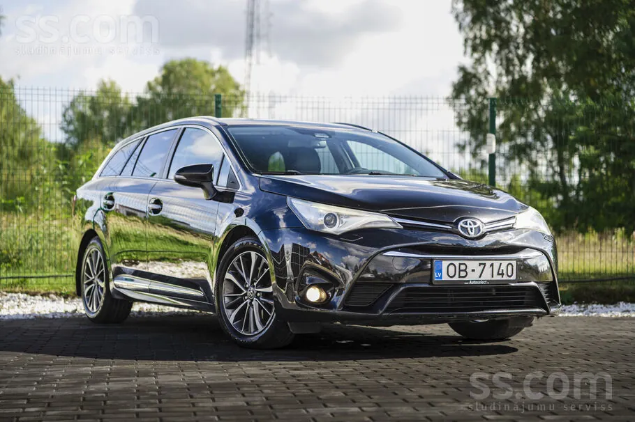 Toyota Avensis 2015 photo 3