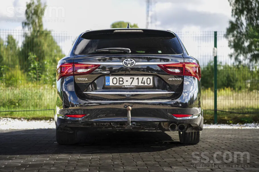 Toyota Avensis 2015 photo 5
