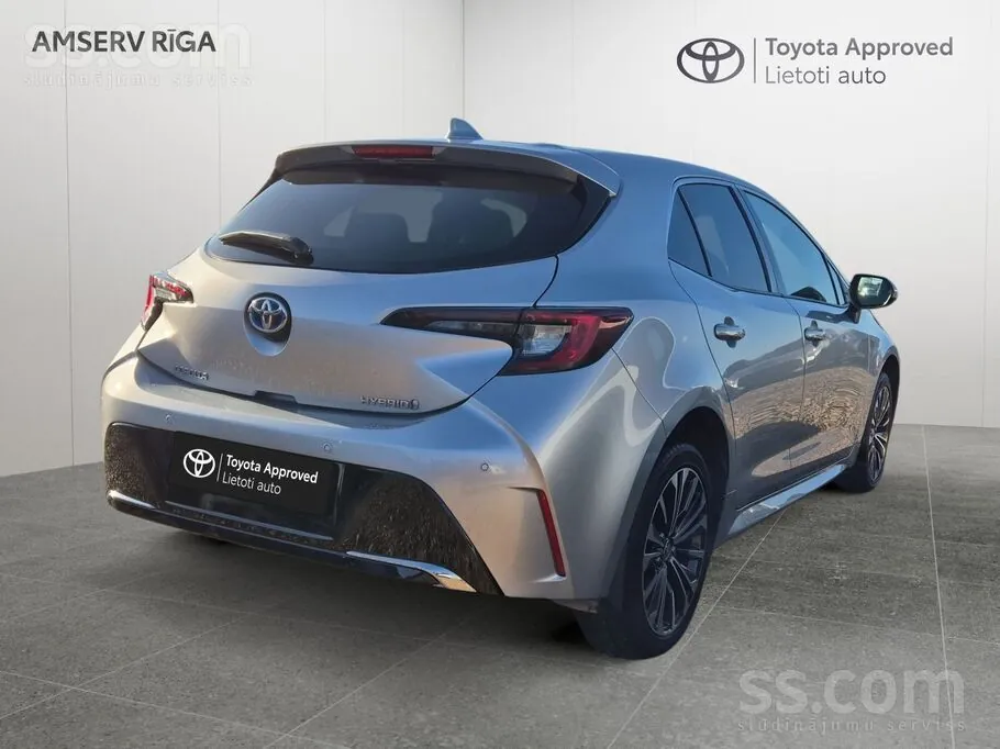 Toyota Corolla 2023 photo 2