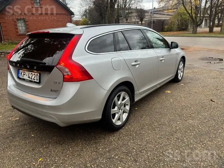 Volvo V60 2013 photo 4
