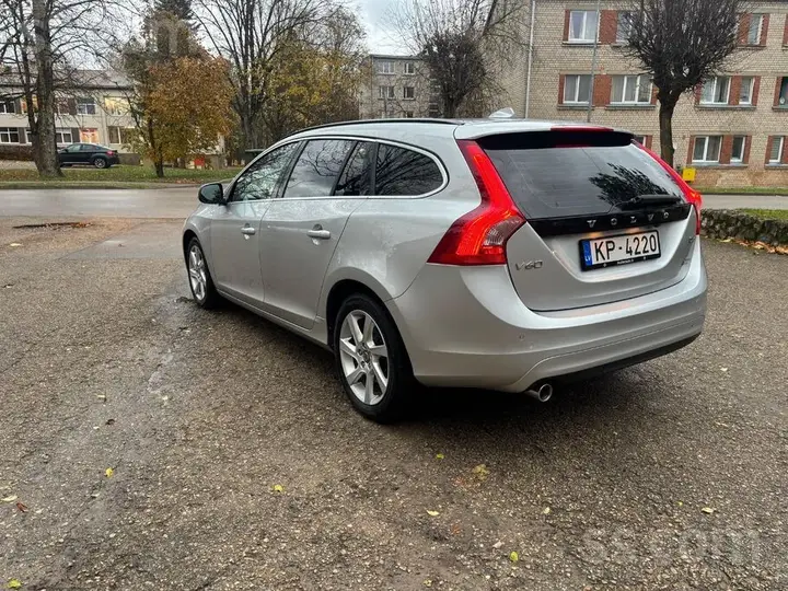Volvo V60 2013 photo 3