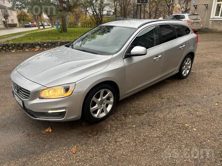 Volvo V60 2013 photo 2