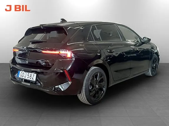 Opel Astra 2022 photo 3