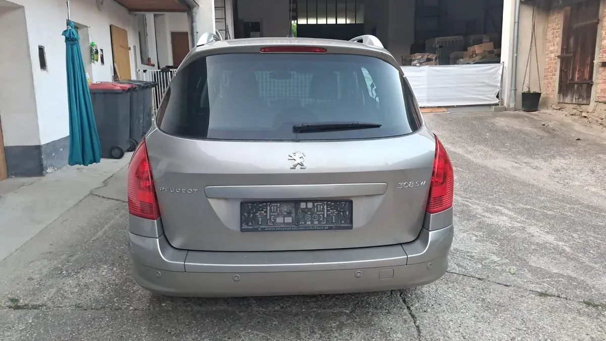 Peugeot 308 2012 photo 3