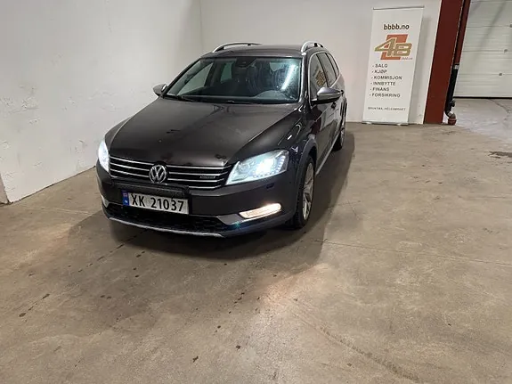 Volkswagen Passat Alltrack 2012 photo 2
