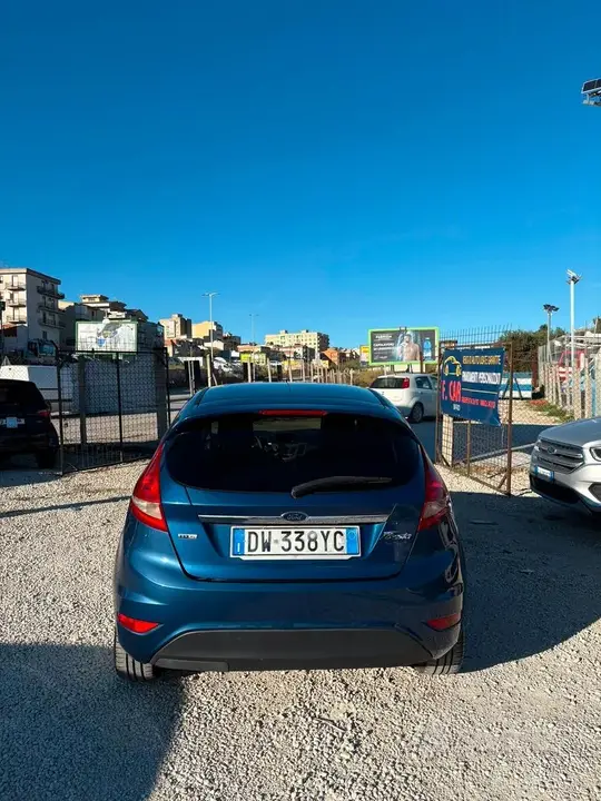 Ford Fiesta 2009 photo 4