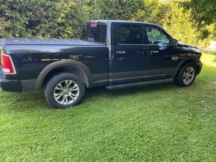 Ram 1500 Limited 2018 photo 2
