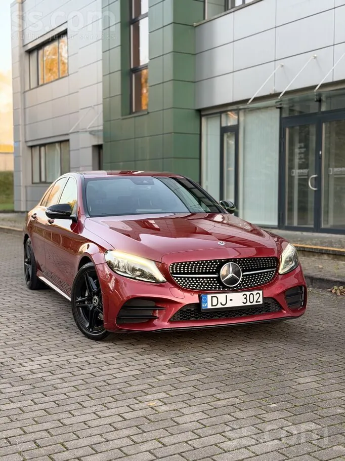 Mercedes-Benz C180 Amg 2019 photo 2