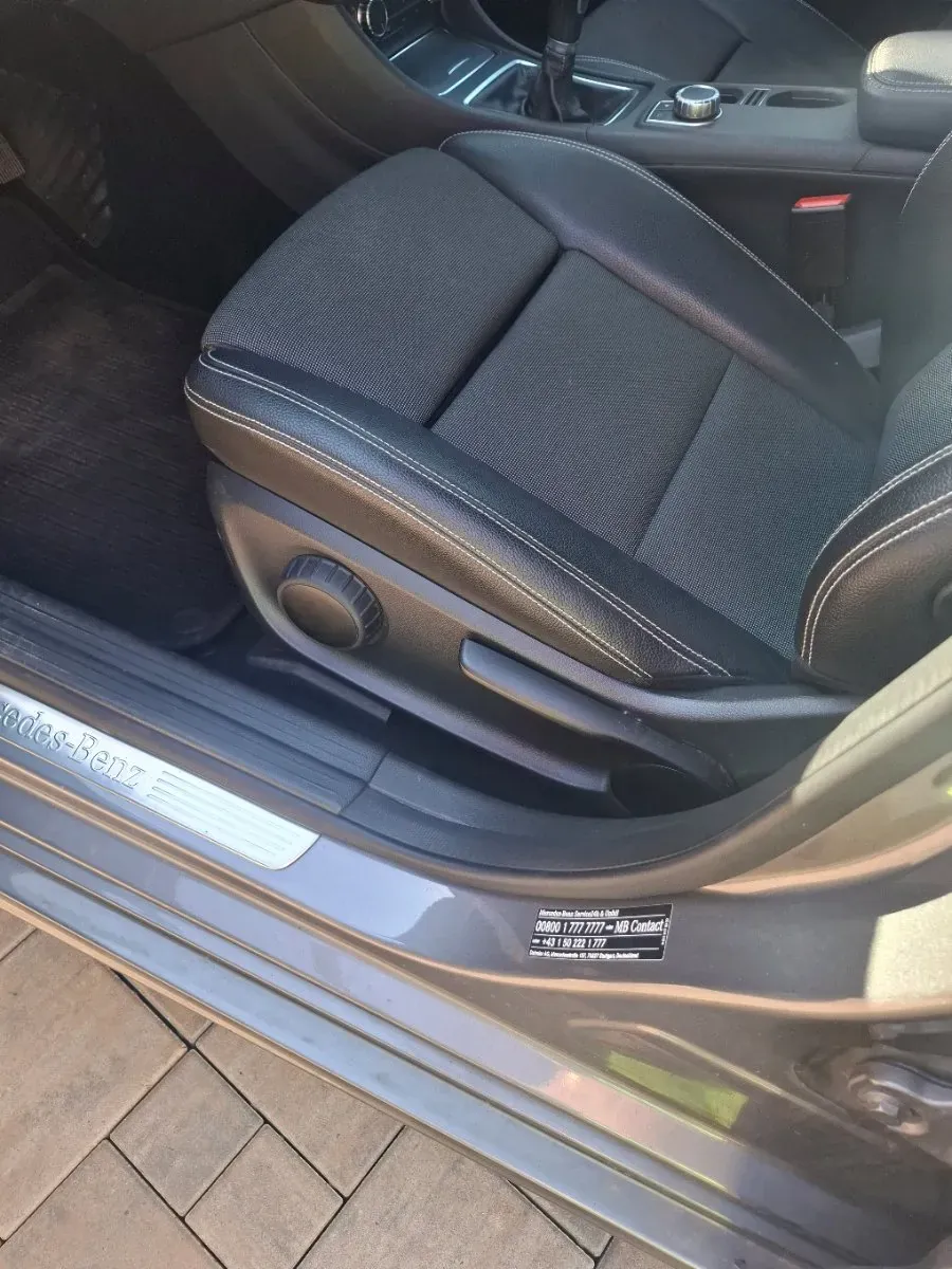 Mercedes-Benz A-Class 2016 photo 3