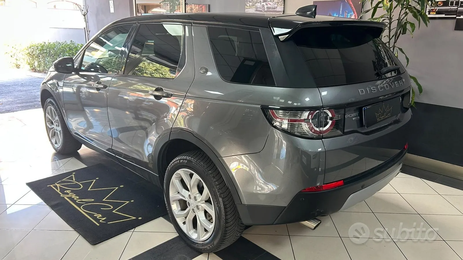 Land Rover Discovery Sport 2018 photo 2