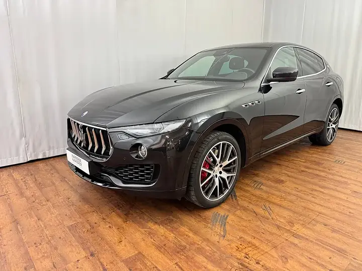 Maserati Levante 2017 photo 2