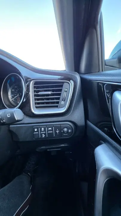 Kia Xceed 2023 photo 3