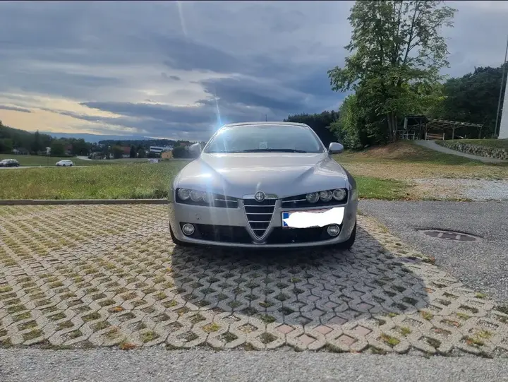 Alfa Romeo 159