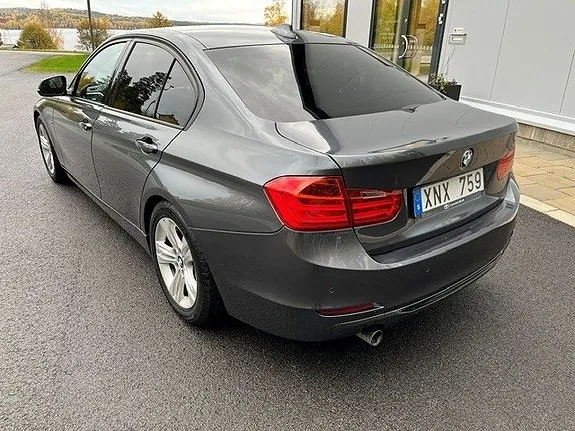 BMW 320D 2013 photo 2