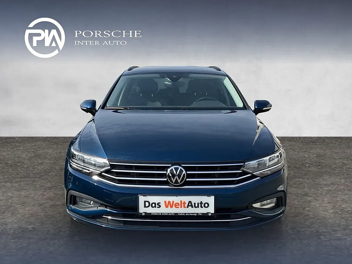 Volkswagen Passat 2023 photo 2