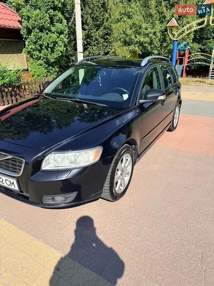 Volvo V50 2010 photo 3