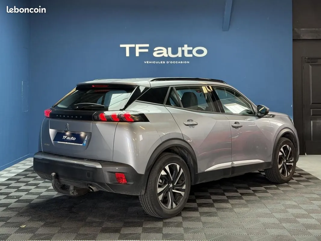 Peugeot 2008 2019 photo 2