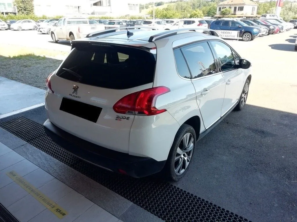 Peugeot 2008 2015 photo 5