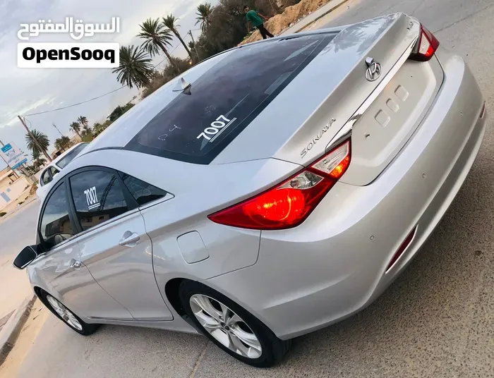 Hyundai Sonata 2012 photo 4