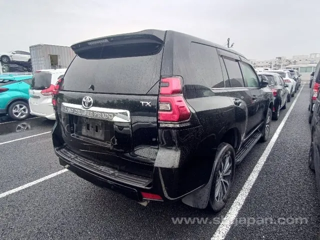Toyota Land Cruiser Prado 2018 photo 4