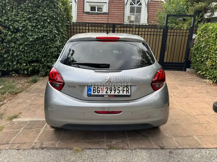 Peugeot 208 2019 photo 4