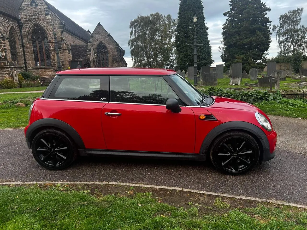 Mini Hatch 2013 photo 4