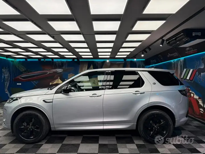Land Rover Discovery Sport 2022 photo 4